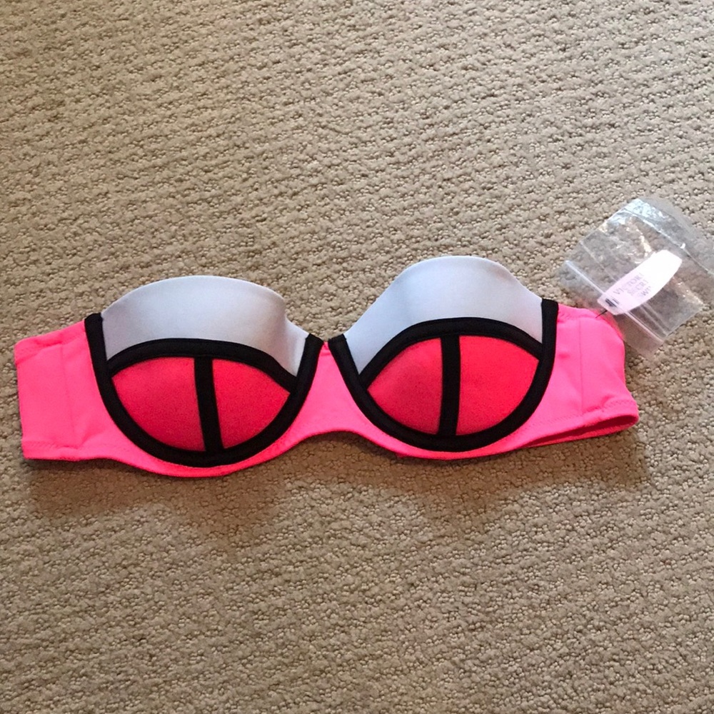 Victoria Secret Strapless Bikini Top WITH TAGS